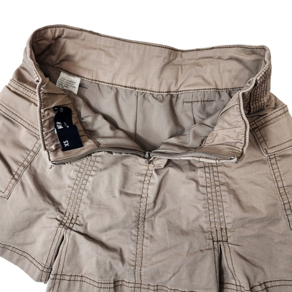Hollister Size XS Low Rise Cargo Mini Skirt Tan Y2K Style Skort Gorp Utility - Picture 11 of 11